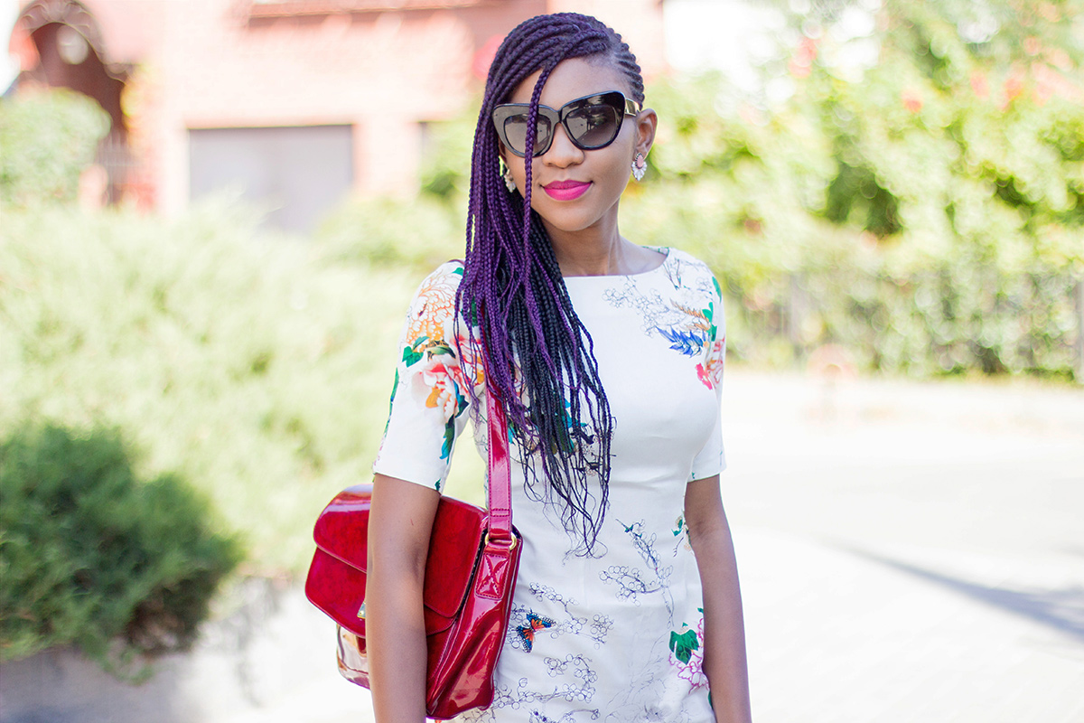 Nigerian fashion blogger modavracha in floral print