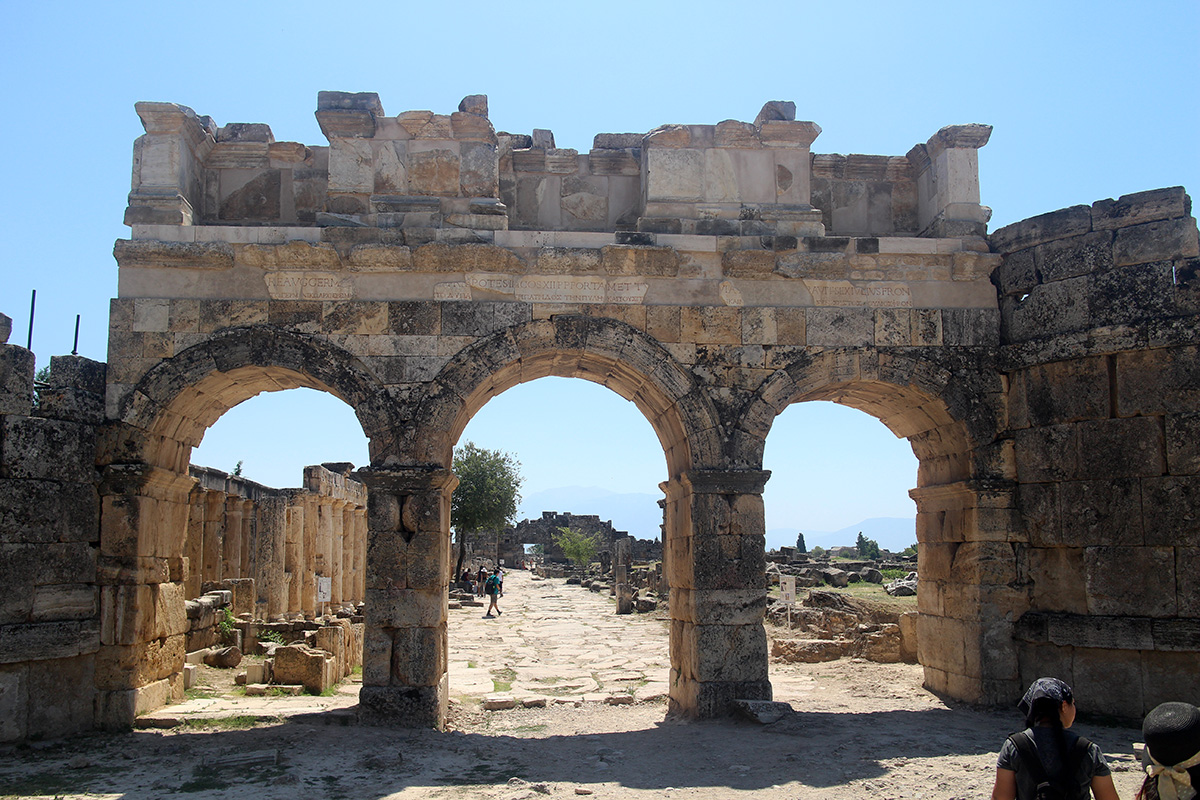northern roman gate hierapolis
