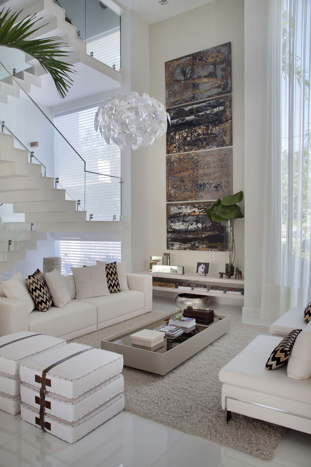 White living room interior design inspiration