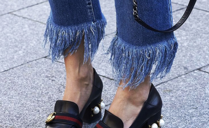 frayed hem jeans trend with gucci mid heels with pearls