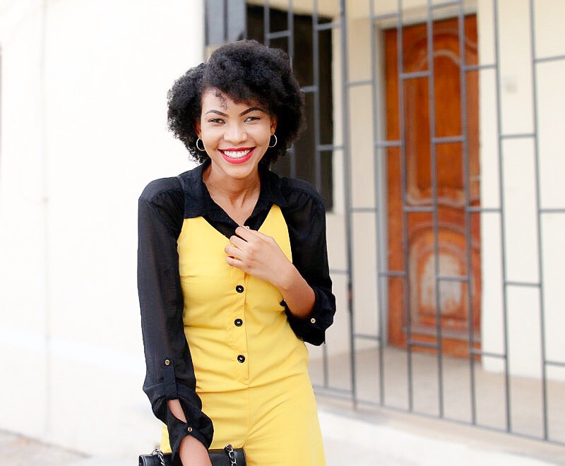 Nigerian natural hair blogger in wide leg jumpsuit