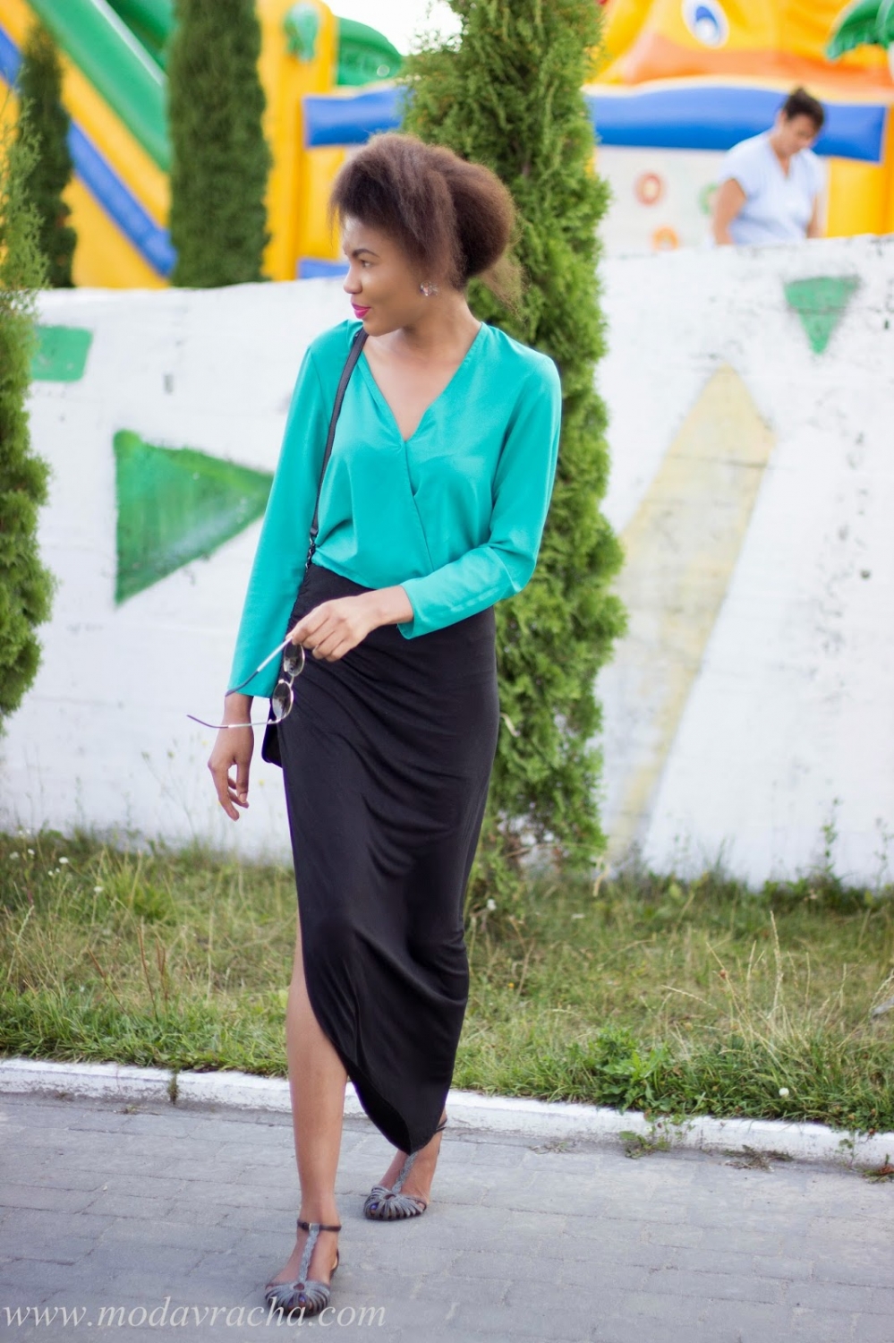 jersey skirt with slit outfit