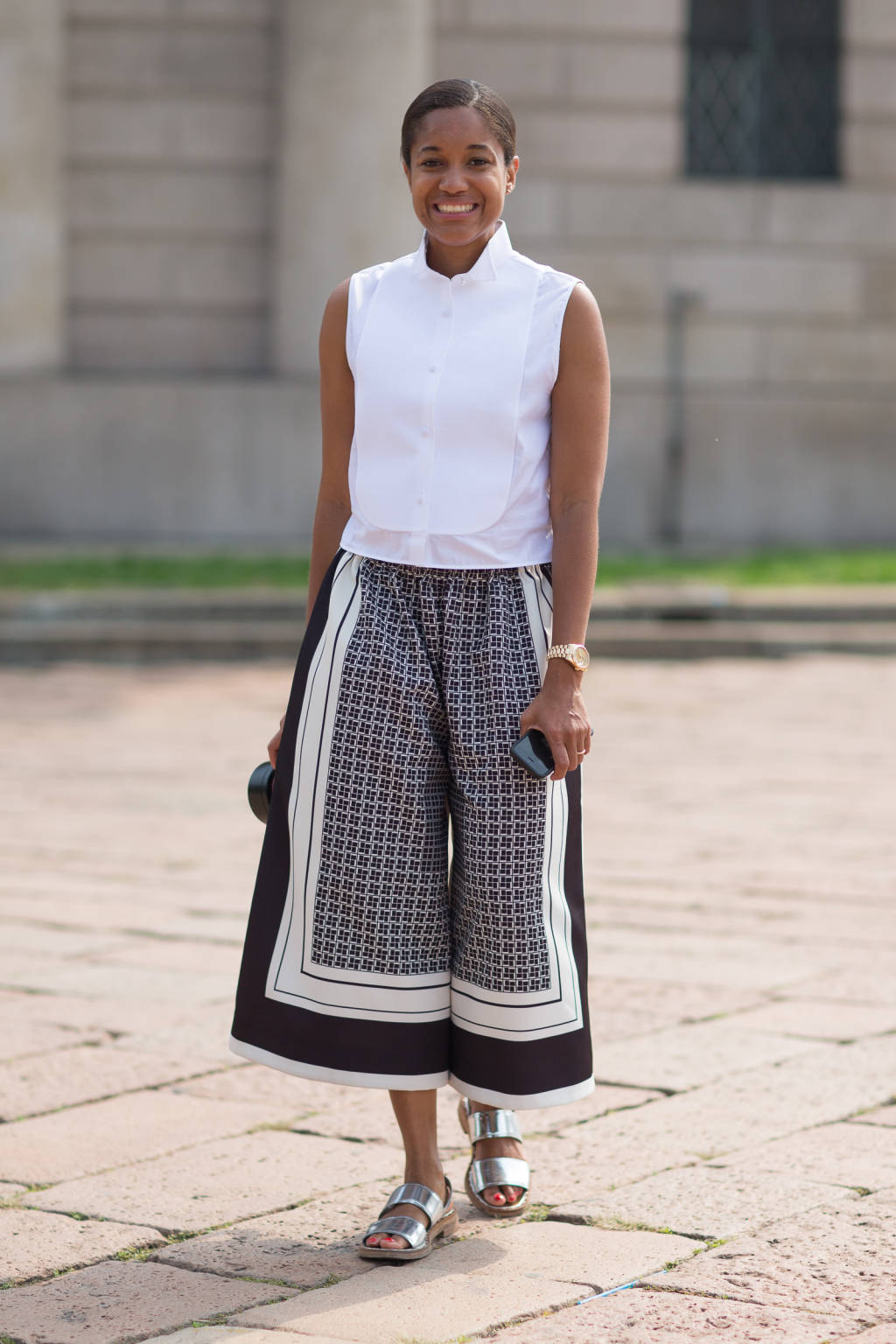 styling the printed culotte pants