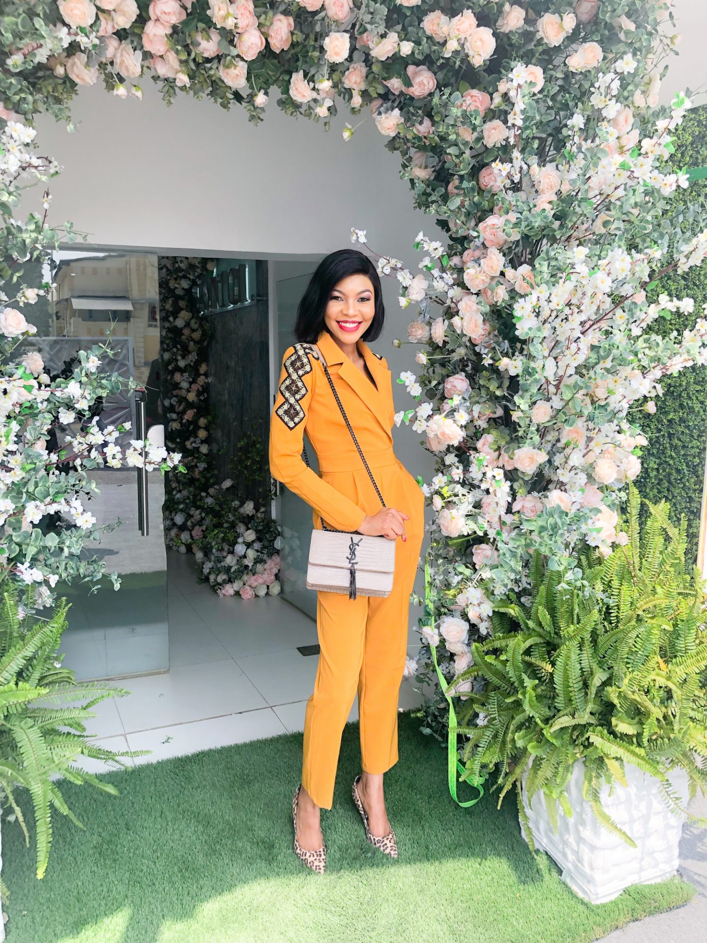 Abuja blogger Modavracha at Skin101 Abuja grand opening 